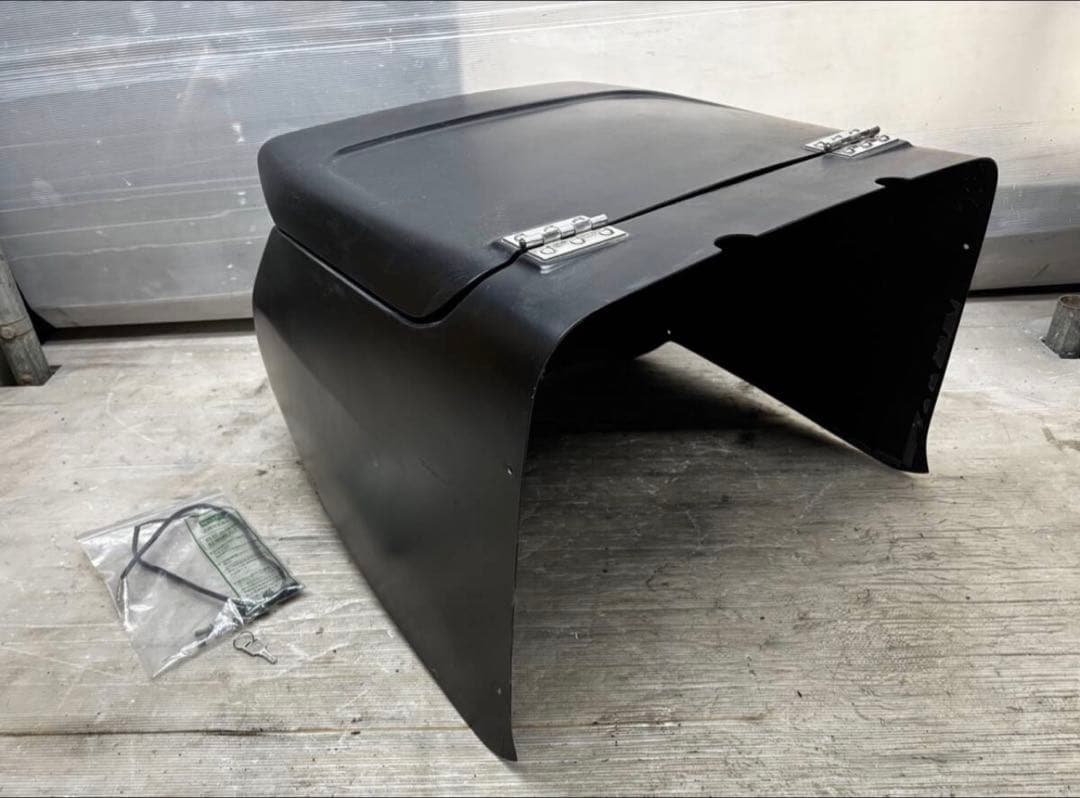 再出品！WORLD WALK リアボックス