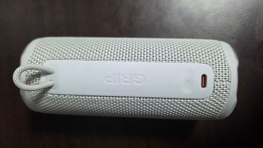 JBL GRIP ワイヤレススピーカー ホワイト
