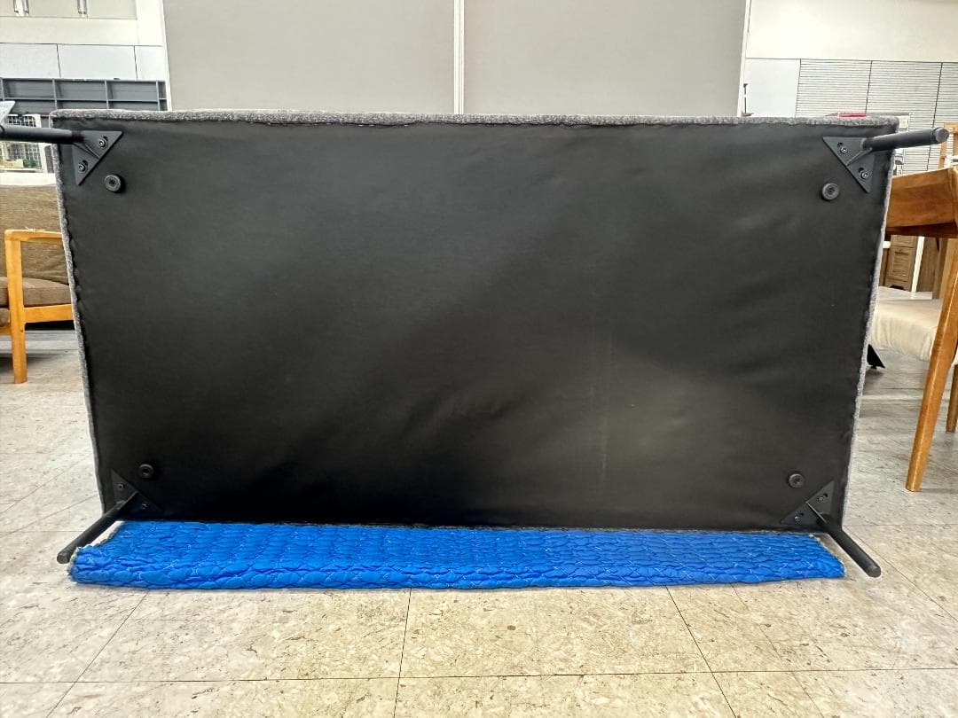 モダンデコ　2人掛けソファ　ローソファ可能　グレー