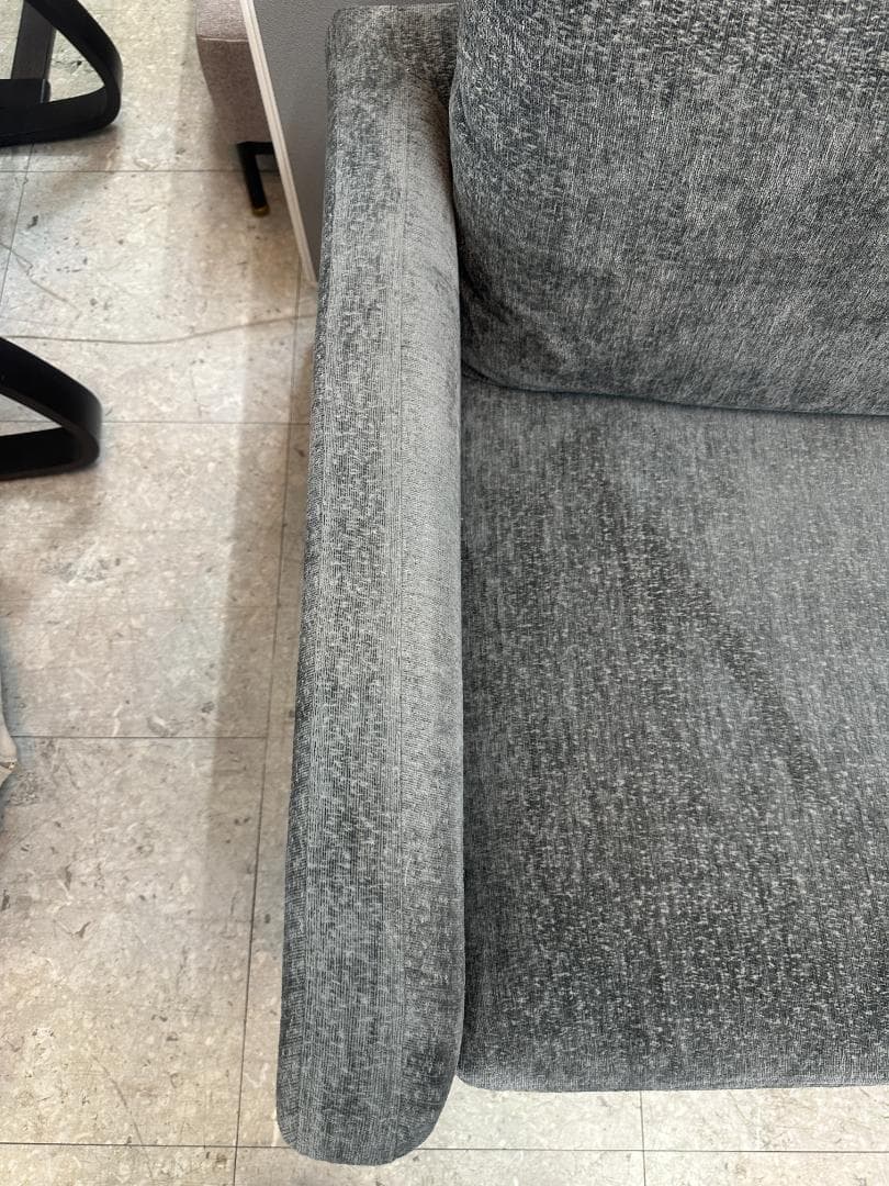 モダンデコ　2人掛けソファ　ローソファ可能　グレー