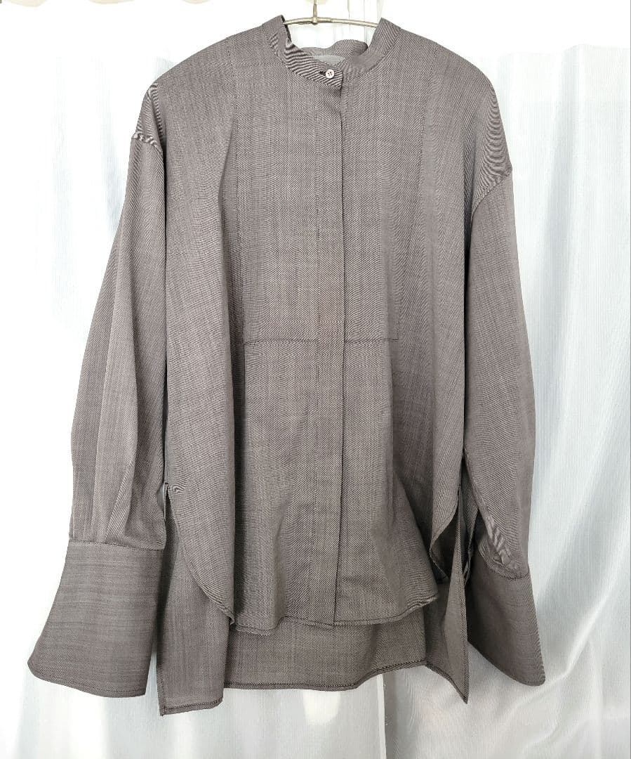 ぷー【新品未使用】カオス☆2025 オルトシャツ ブラウン