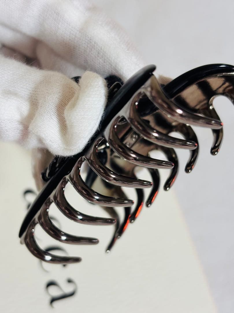 【レア/極美品】アッカaccaクリップ　ピン　チェーン　黒　コラーナ