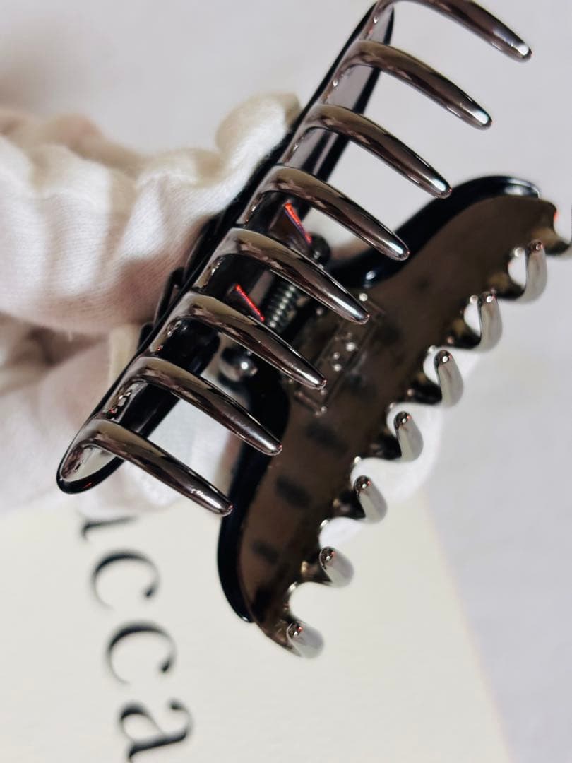 【レア/極美品】アッカaccaクリップ　ピン　チェーン　黒　コラーナ