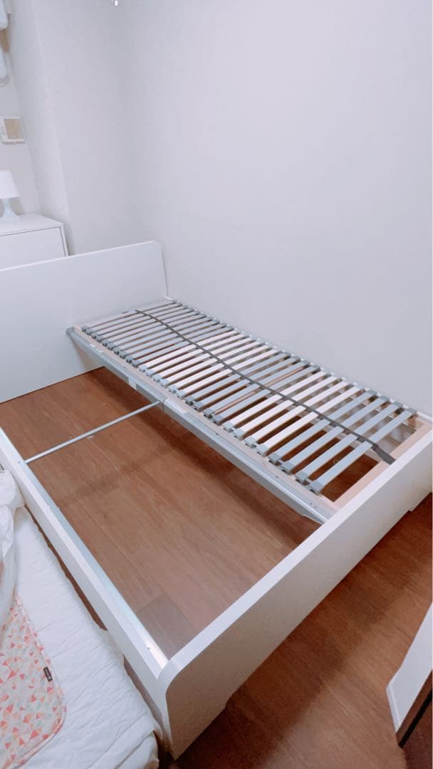 [ダイ様]IKEA ASKVOLL ベッドフレーム 140x200 cm