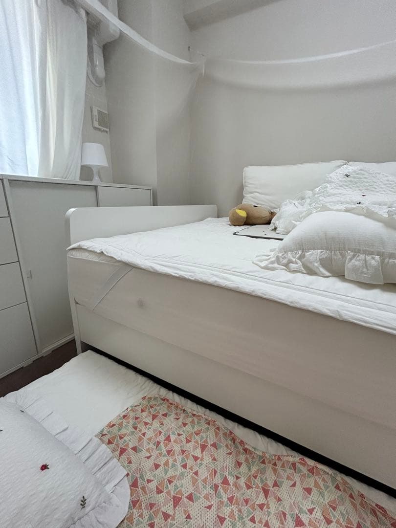 [ダイ様]IKEA ASKVOLL ベッドフレーム 140x200 cm