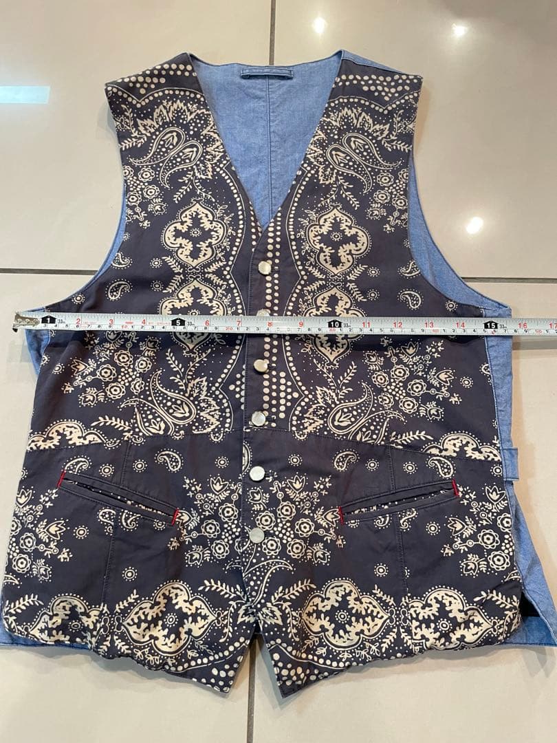 ボーイズマーケット別注オリジナルバンダナ柄ベスト(ENPIRE&SONS)