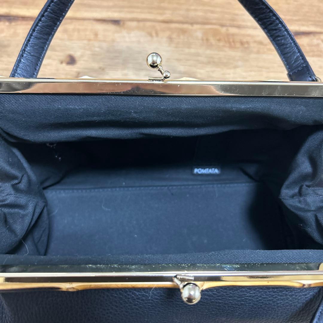 シ*ュ様 新品未使用　POMTATA 牛革　ハンドバッグがま口スコットクラブ系
