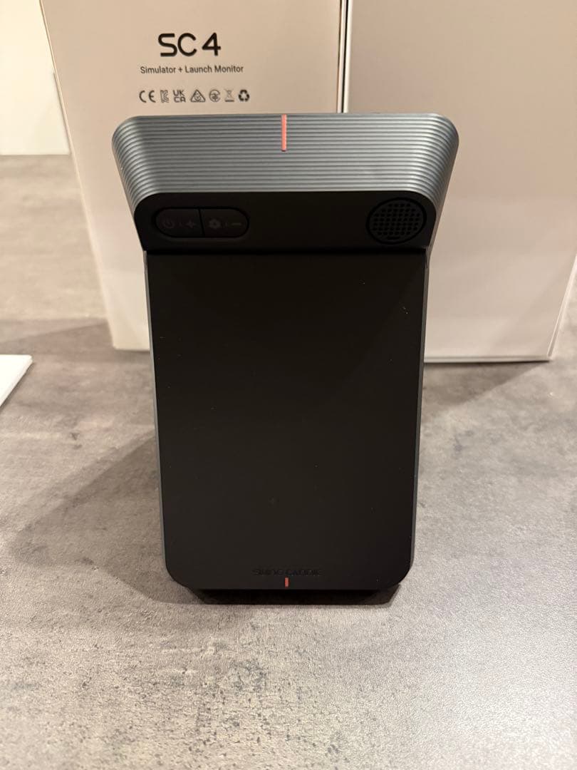 SWING CADDIE SC4 ゴルフシミュレーター