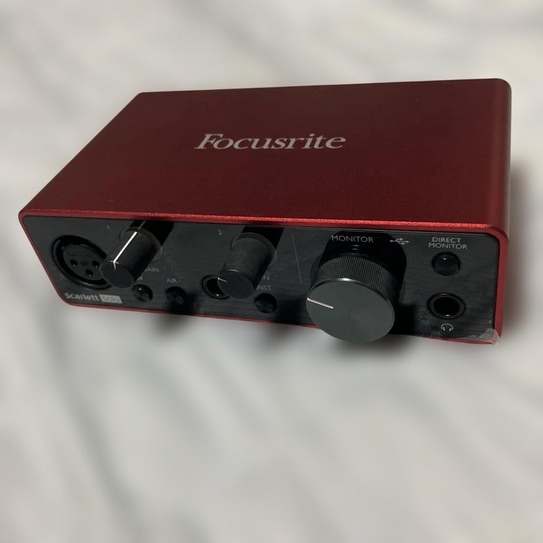 Focusrite scarlett solo 箱あり