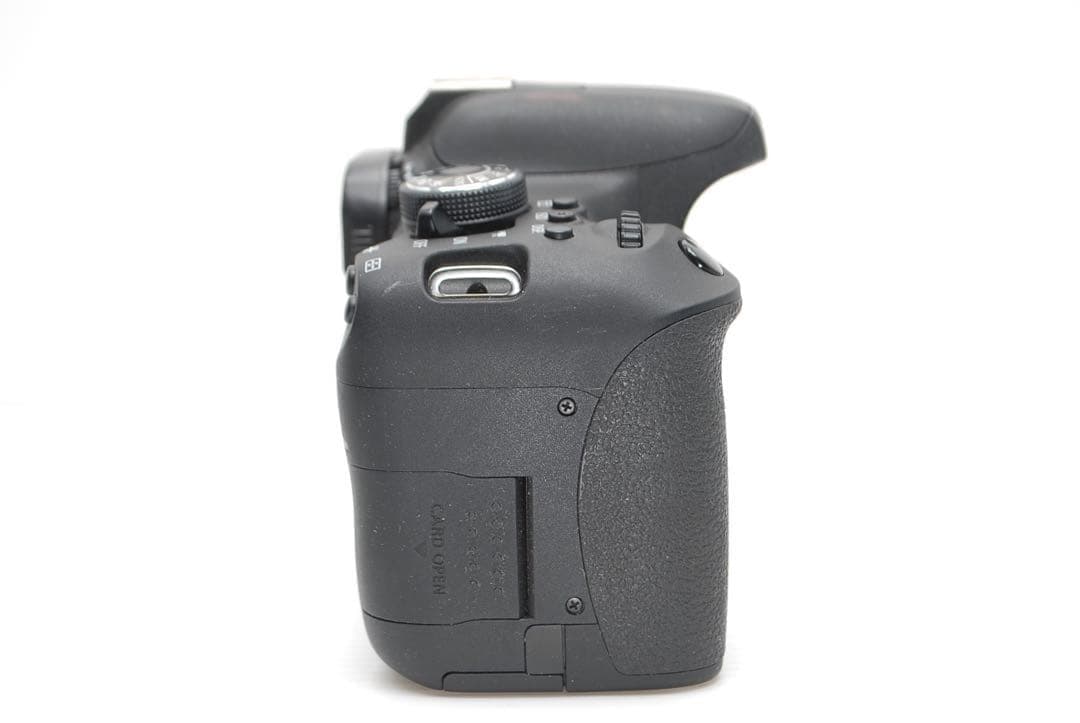 ⭐︎Canon kiss X8i⭐︎ダブルレンズセット美品 連写性能が高い 美品