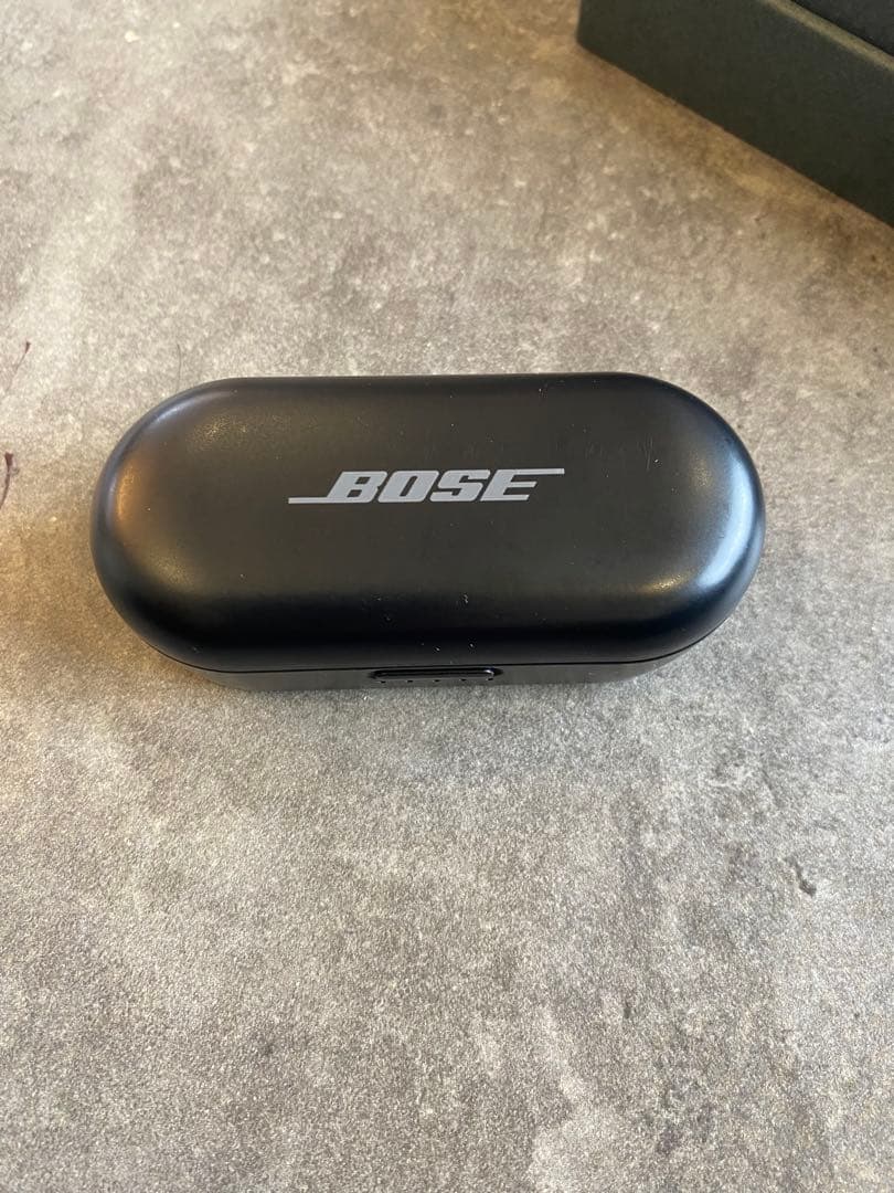数回着用のみ　bose sport Earbuds ブラック　完品