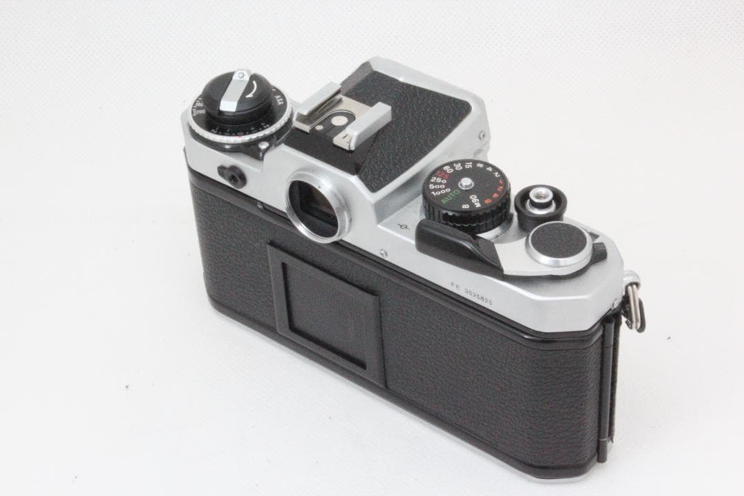 Nikon ニコン FE シルバー ボディ 完動品 ♯F19