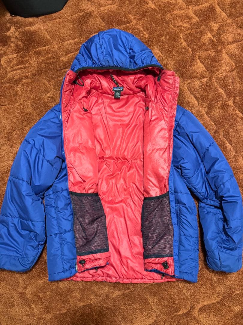 ダスパーカーブルーリポン 古いものなのでノークレムノーリターンにてお願いします。