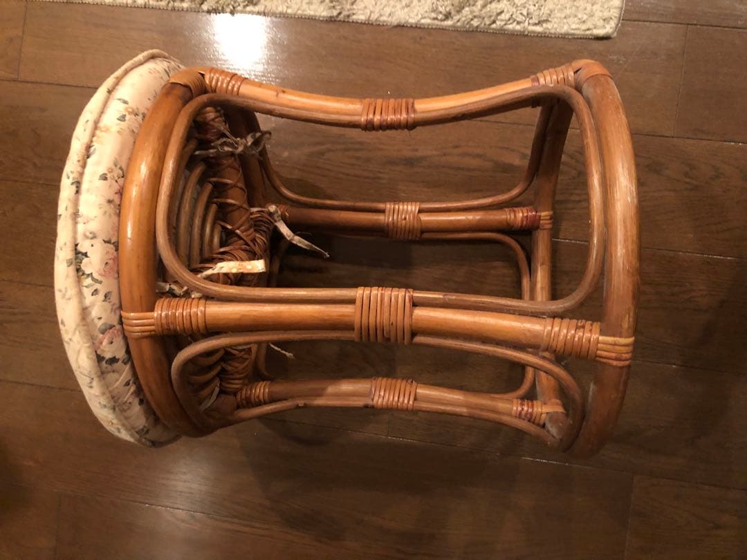 ラタン製ドレッサー・鏡台 スツール付き（首都圏在住の方のみ）