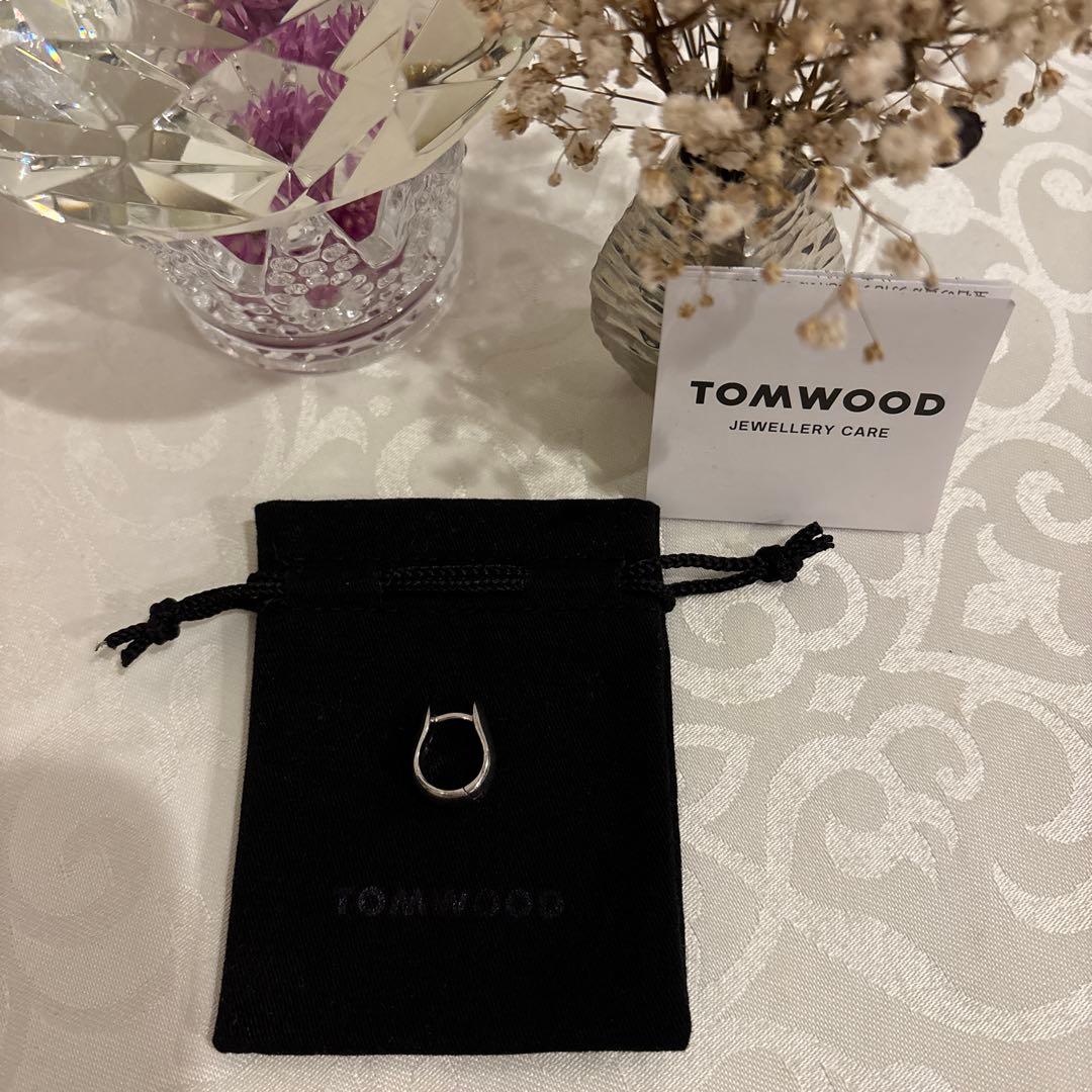 トムウッドピアス片耳