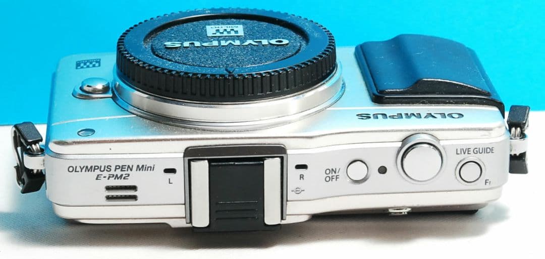 OLYMPUS E PM2 シルバー　ボディ