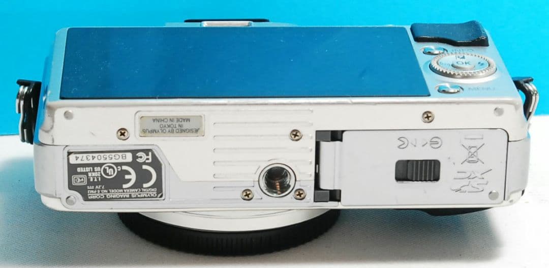 OLYMPUS E PM2 シルバー　ボディ