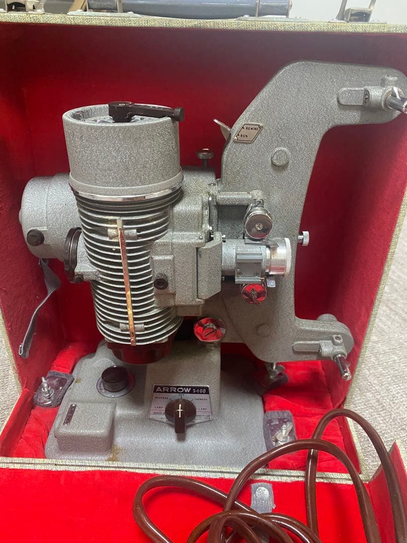 アロー映写機 アロー8ミリ映写機 8ミリ映写機プロジェクター、65年前映写機