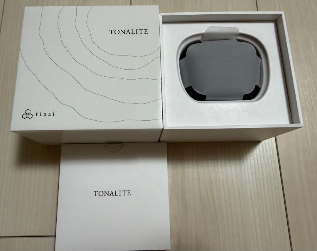 【美品】final TONALITE ワイヤレスイヤホン