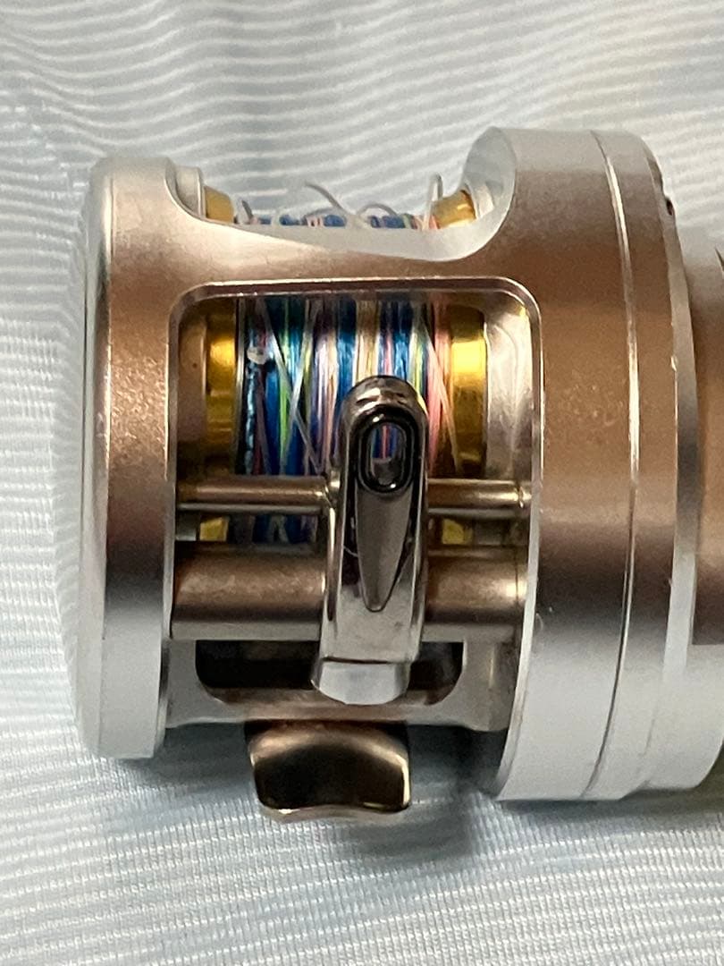 シマノカルカッタ401Ｆ