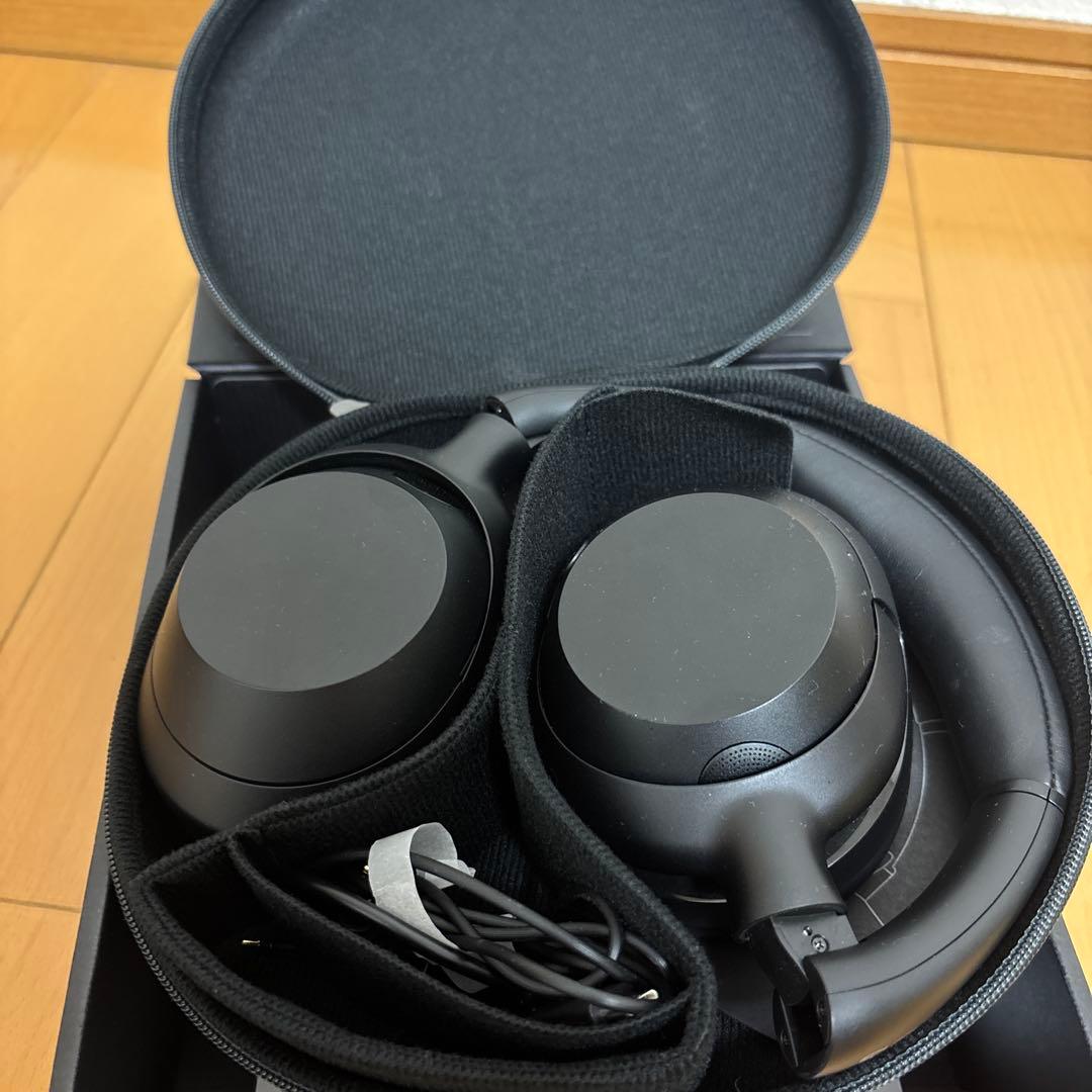 “早い者勝ち”SONY ULT WEAR ワイヤレスヘッドホン ケース付き