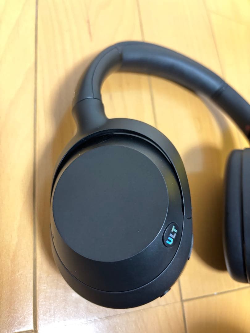 “早い者勝ち”SONY ULT WEAR ワイヤレスヘッドホン ケース付き