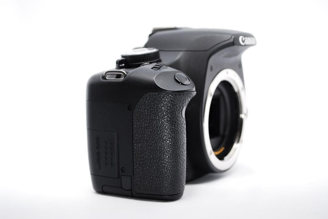 初心者向け✨軽量コンパクト✨Canon EOS Kiss X3✨Wレンズセット