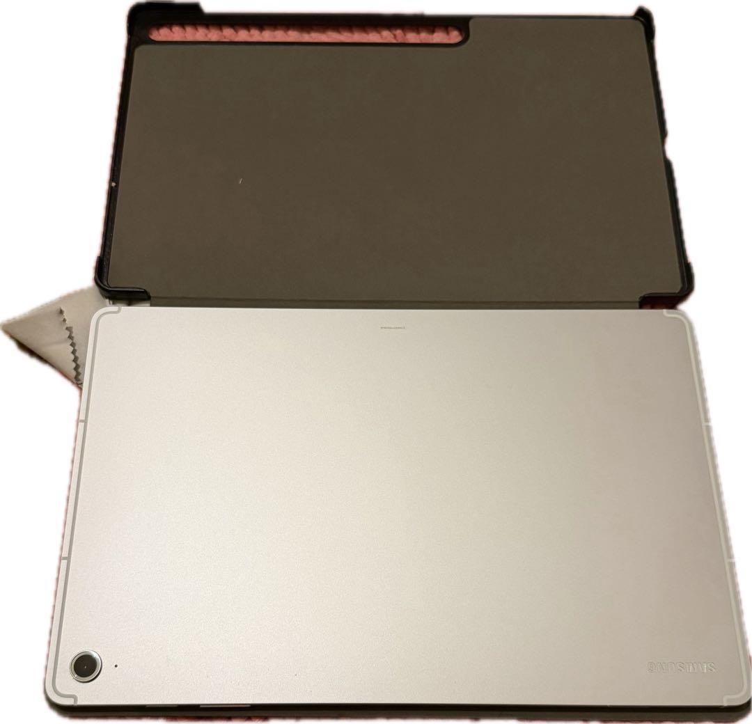 Samsung Galaxyタブレット　s10FE+