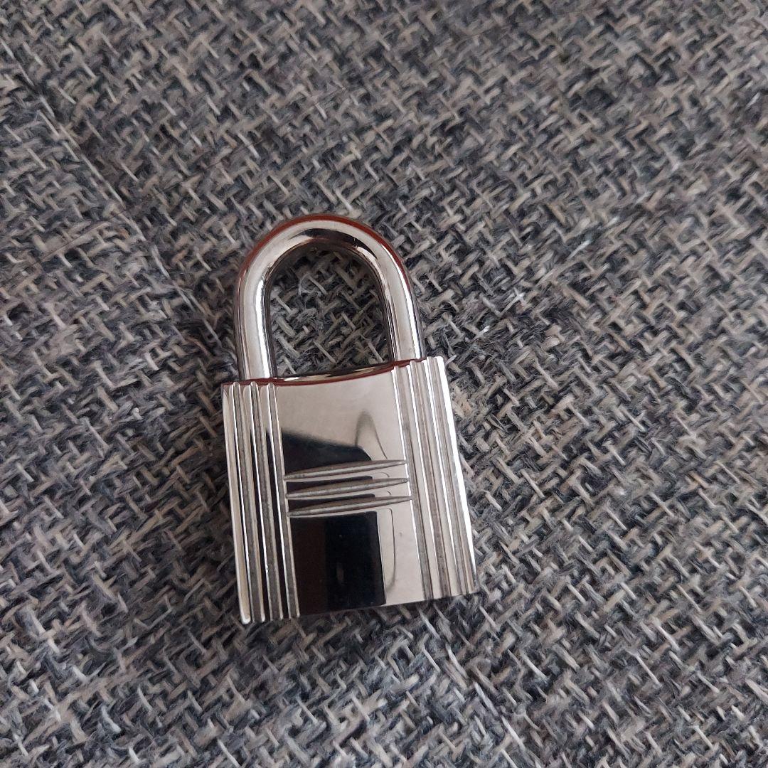 HERMES 南京錠 鍵付き カデナNO51