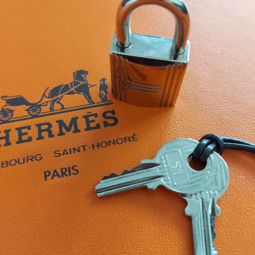 HERMES 南京錠 鍵付き カデナNO51
