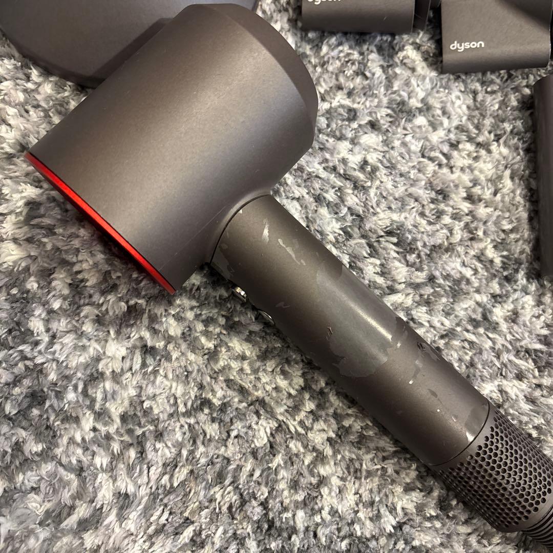Dyson ヘアドライヤーHD03 黒/赤 アタッチメント付き