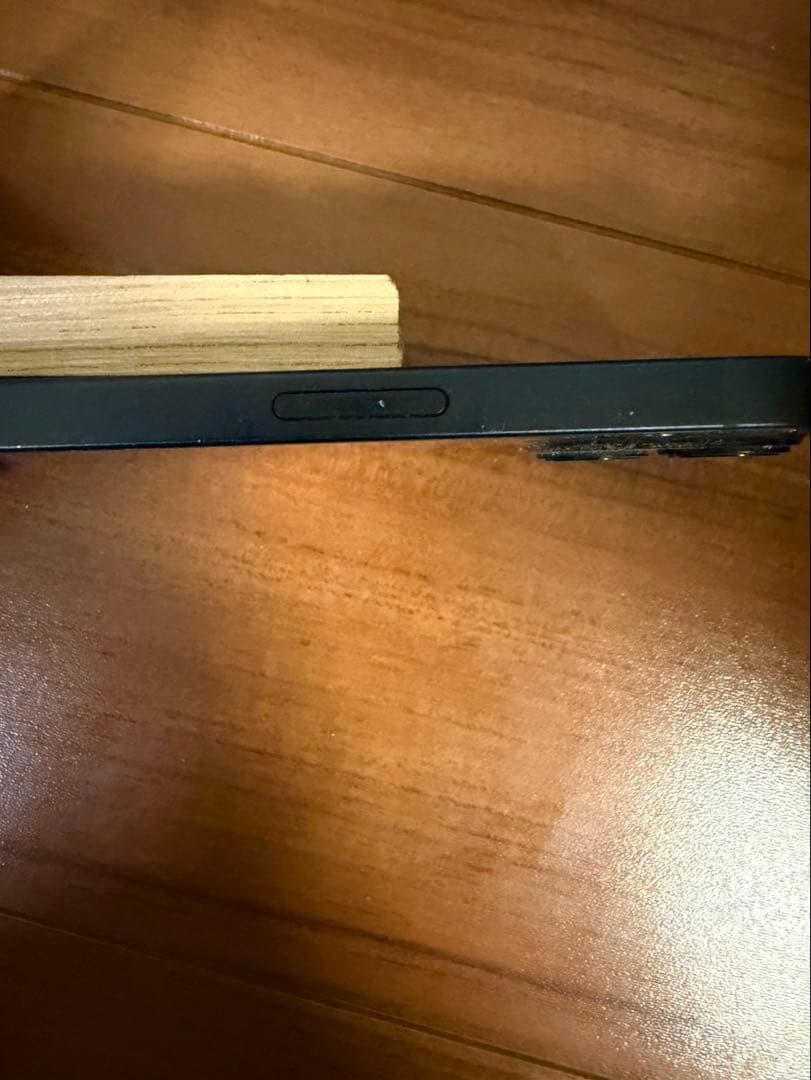 【箱・純正ケーブル付】iPhone13 128GB 背面割れ