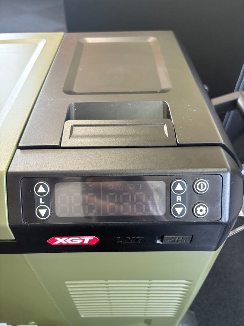 Makita CW004G 充電式保冷温庫