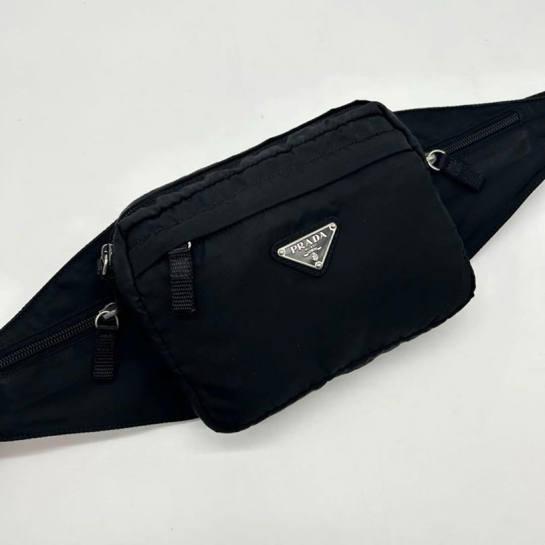 【極美品】プラダ ボディバッグ テスートナイロン 三角ロゴ 黒 V210