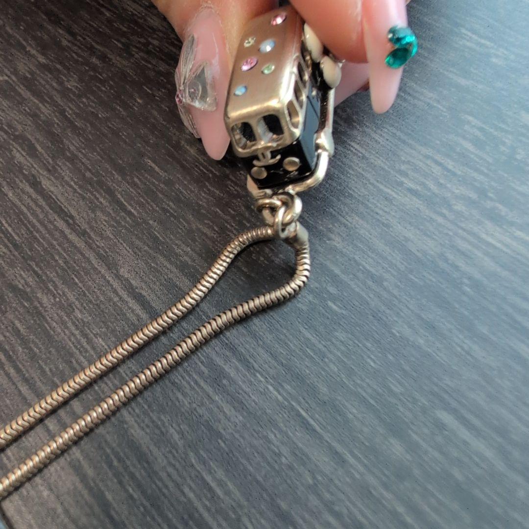 Chanel バス カメリアモチーフバッグチャーム