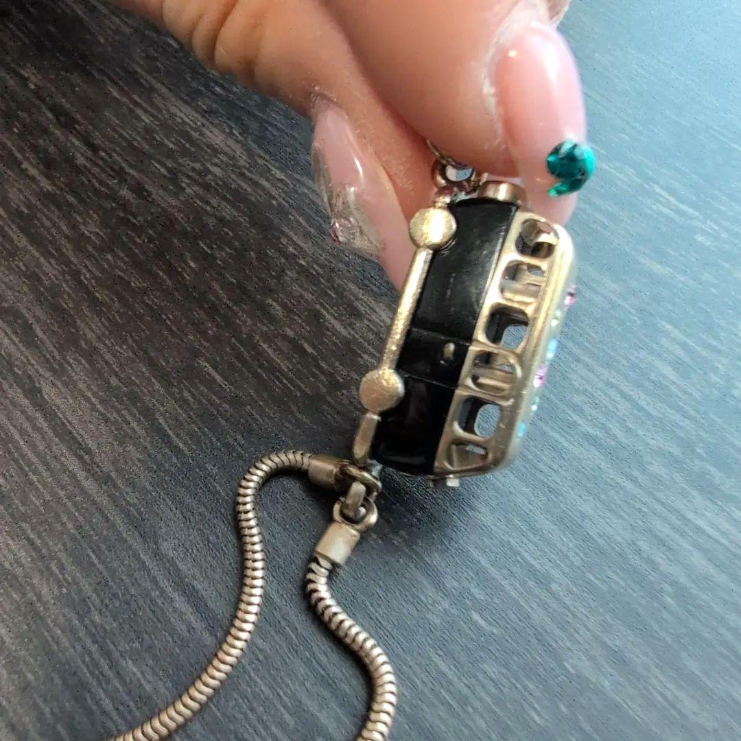 Chanel バス カメリアモチーフバッグチャーム