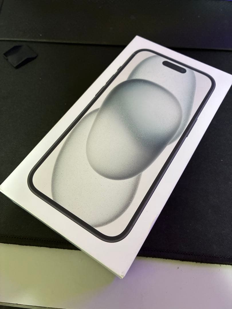 Apple iPhone 15 ブラック 本体and箱