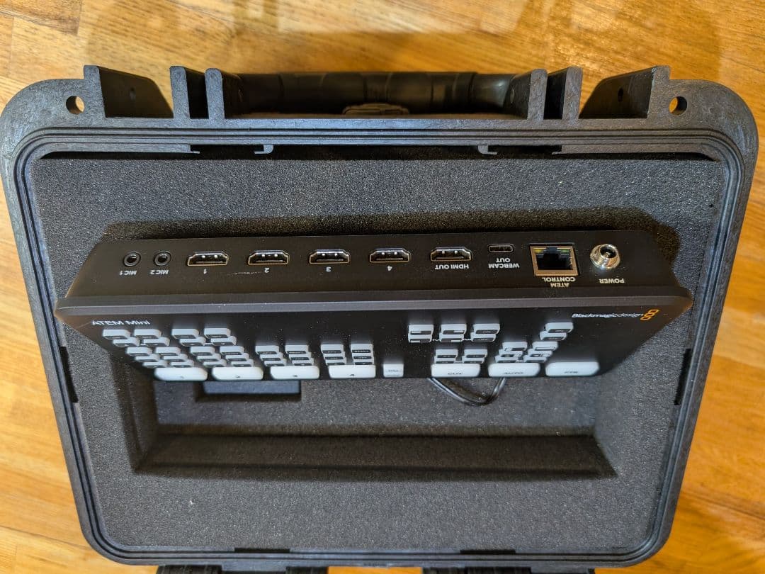 ブラックマジックデザイン　ATEM Mini ハードケース付