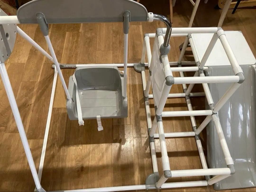 野中製作所　スライダー付きベビージム グレー・ホワイト