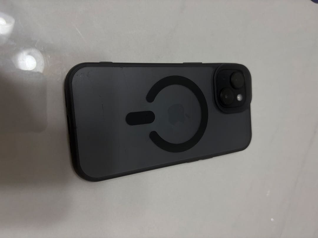 Apple iPhone 15 本体 ブラック128GB バティッリ100%