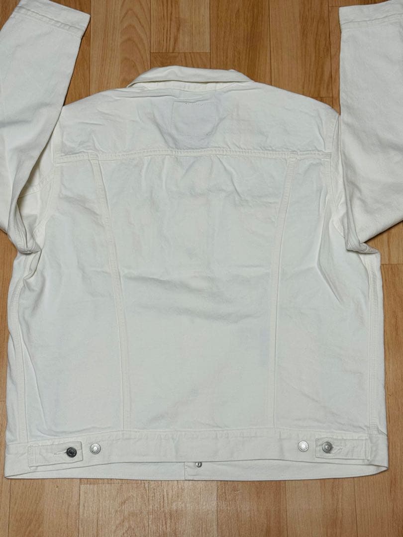 Levi's ホワイト デニム　トラッカージャケット　XLサイズ　新品未使用