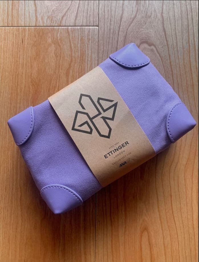 ちゃいろさん様★CLINIQUE ルースパウダーC+ANAファーストアメニティ