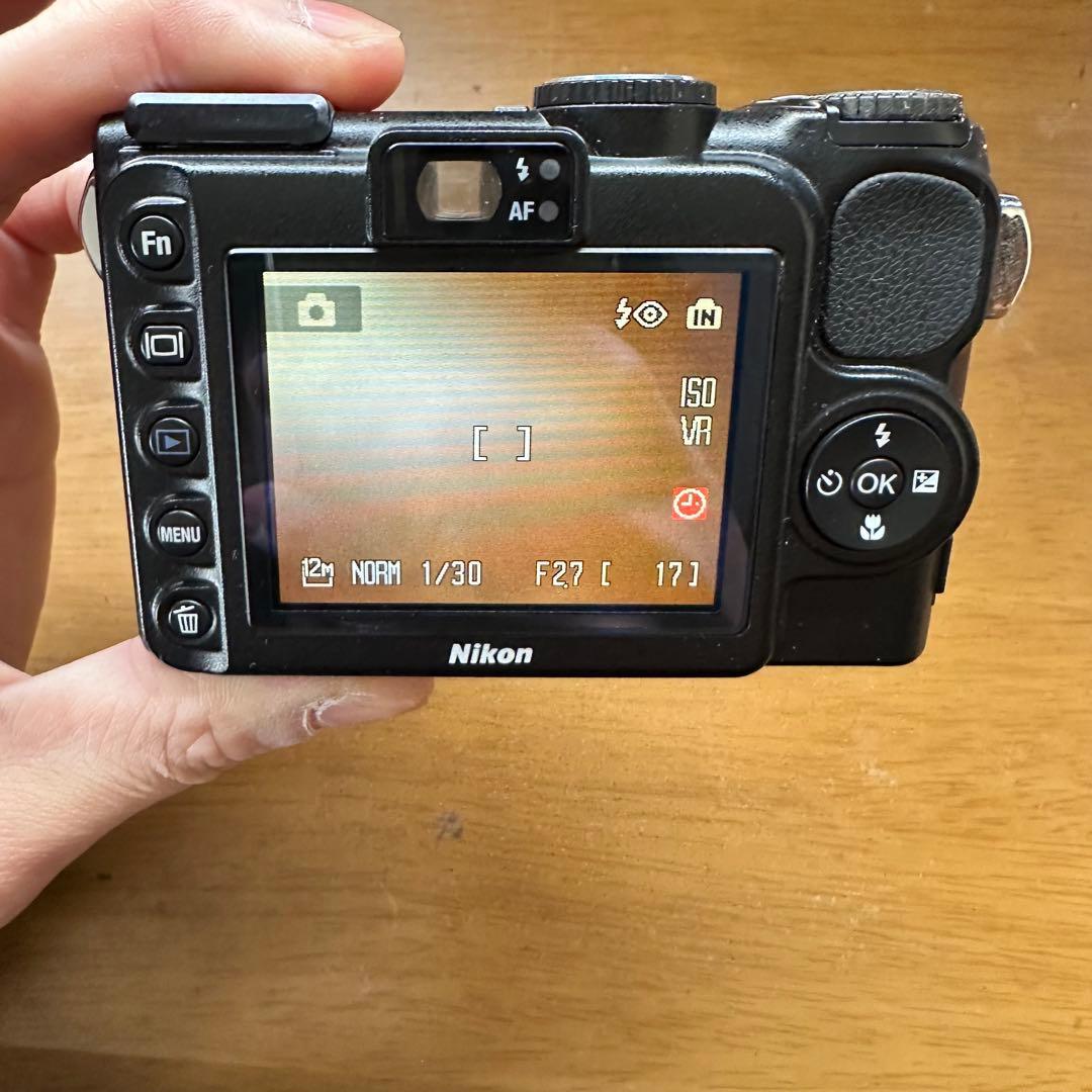 Nikon コンパクトデジタルカメラ