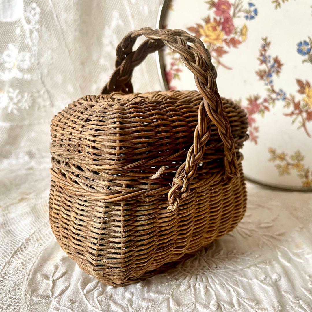 【訳あり】ドールパニエ　フランスアンティーク 人形用 ミニ プチ カゴ 籠 かご