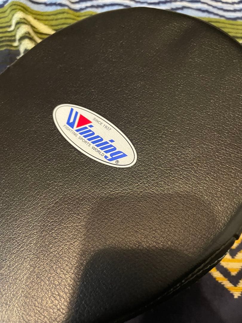 Winning 小判型　パンチングミット 黒