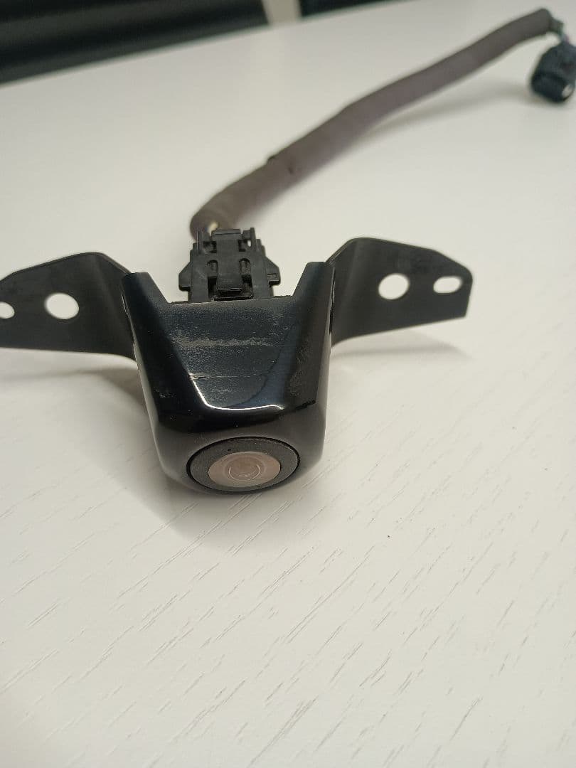 レクサスRX　フロントカメラ ブラケット取り付け