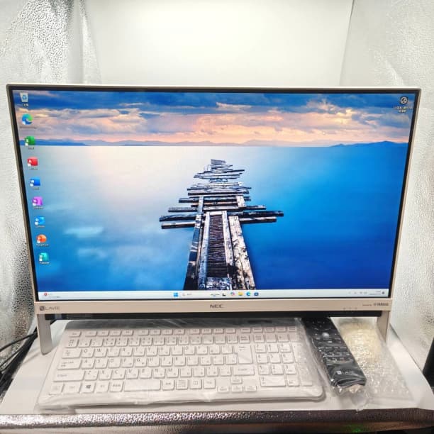 SSD1TB フルHD 一体型デスクトップ NEC i7-7 16GB オフィス