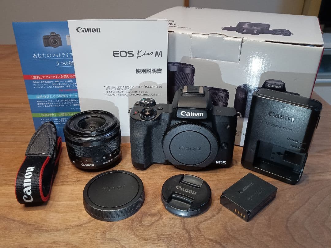 【センサー清掃済み】Canon EOS Kiss M 標準レンズキット【保証付】
