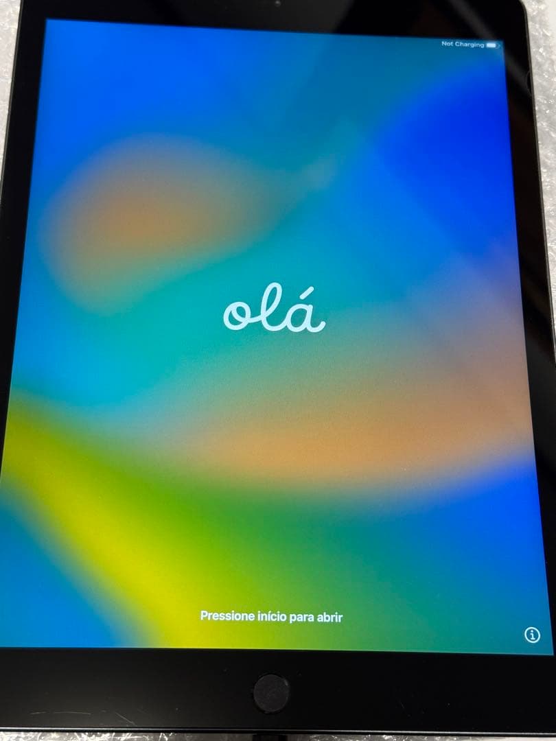 iPad 7世代 32GB Wi-Fiモデル スペースグレー 本体 sku01