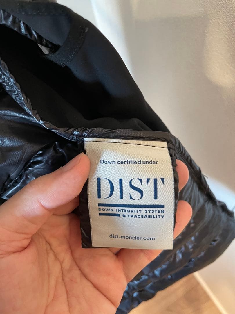 MONCLER DELPY ブラック ダウンベスト サイズ:3